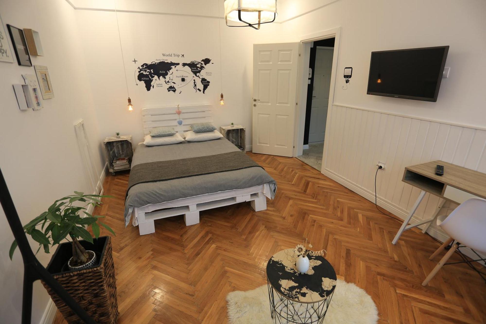 Апартаменты Ceronav Citycenter Galati, Disscount On Google! Экстерьер фото